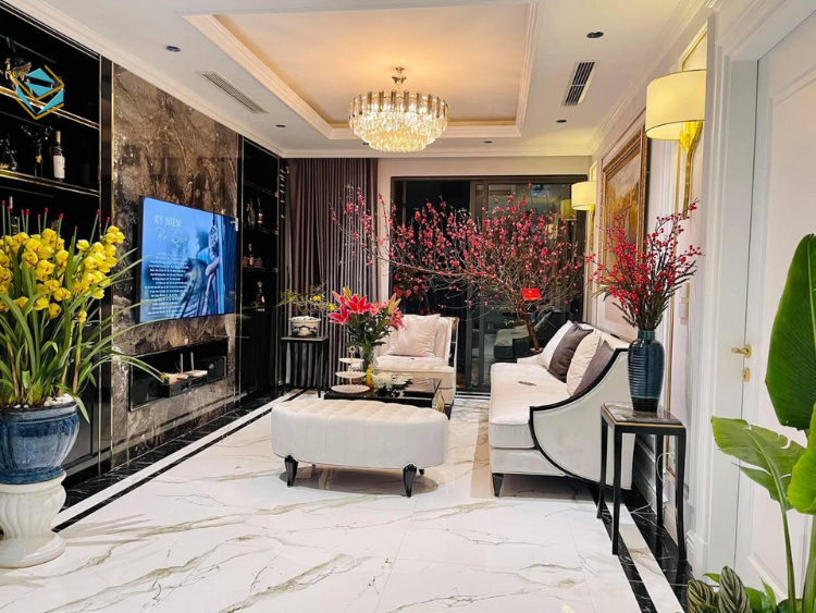 Thi công nội thất cận Tết cho khu vực bếp bằng vật liệu gỗ công nghiệp chống ẩm, bố trí khoa học, giúp sinh hoạt thuận tiện hơn.