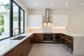 Thiết kế thi công tủ bếp Acrylic bóng gương An Cường chữ L - Nội Thất Nam Việt